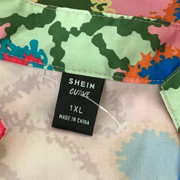 🌺🌸NWOT Shein Curve 1XLG Colorful Top Closet Must Have & So Much Fun To Wear 🌺🌸 - Picture 8 of 9